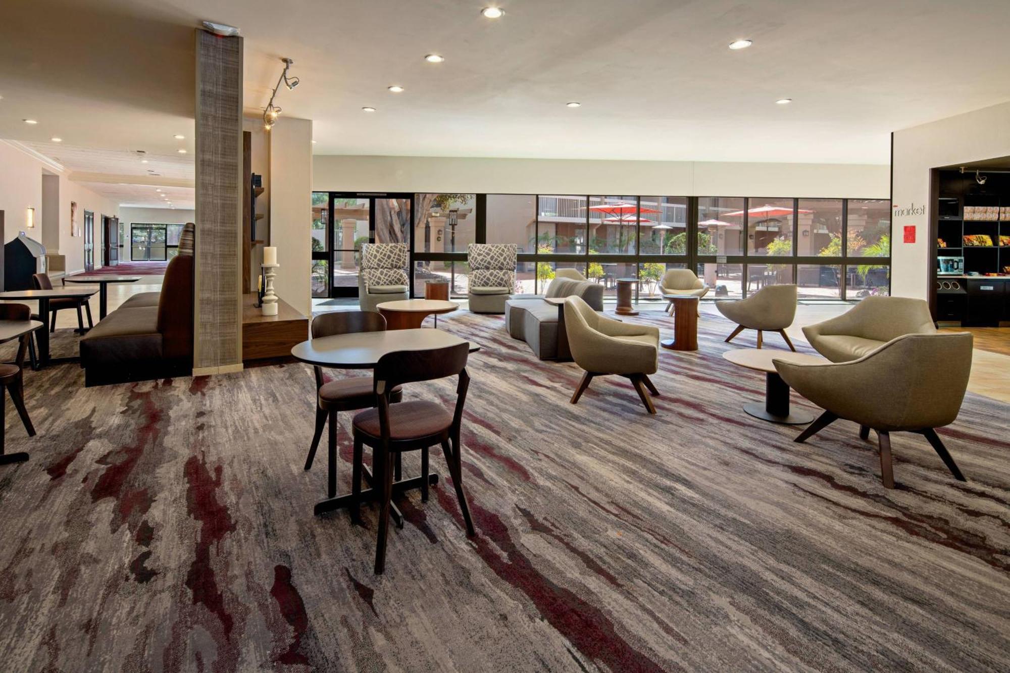 Courtyard By Marriott Oxnard/Ventura Hotel Exterior photo