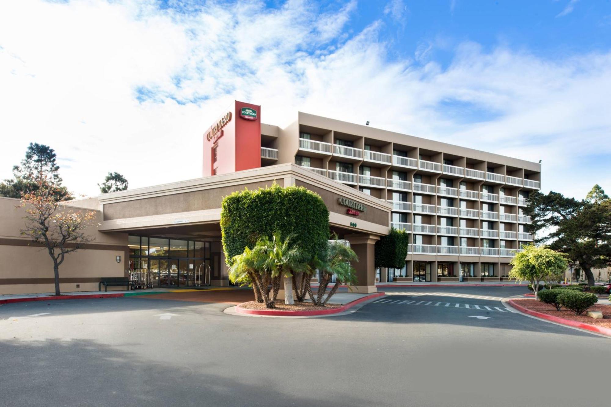 Courtyard By Marriott Oxnard/Ventura Hotel Exterior photo