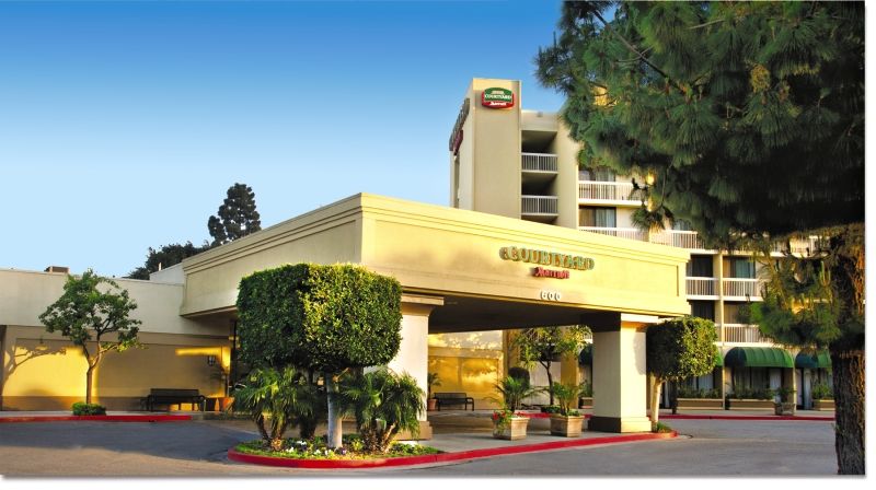 Courtyard By Marriott Oxnard/Ventura Hotel Exterior photo