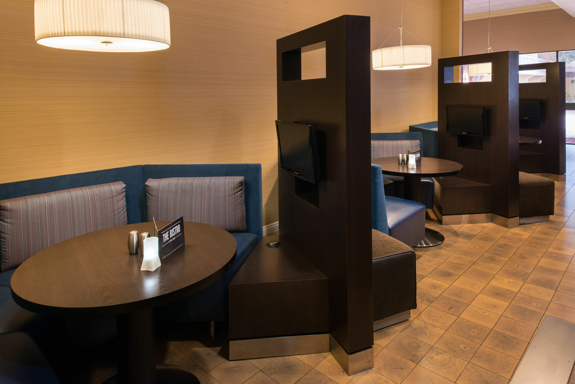 Courtyard By Marriott Oxnard/Ventura Hotel Exterior photo