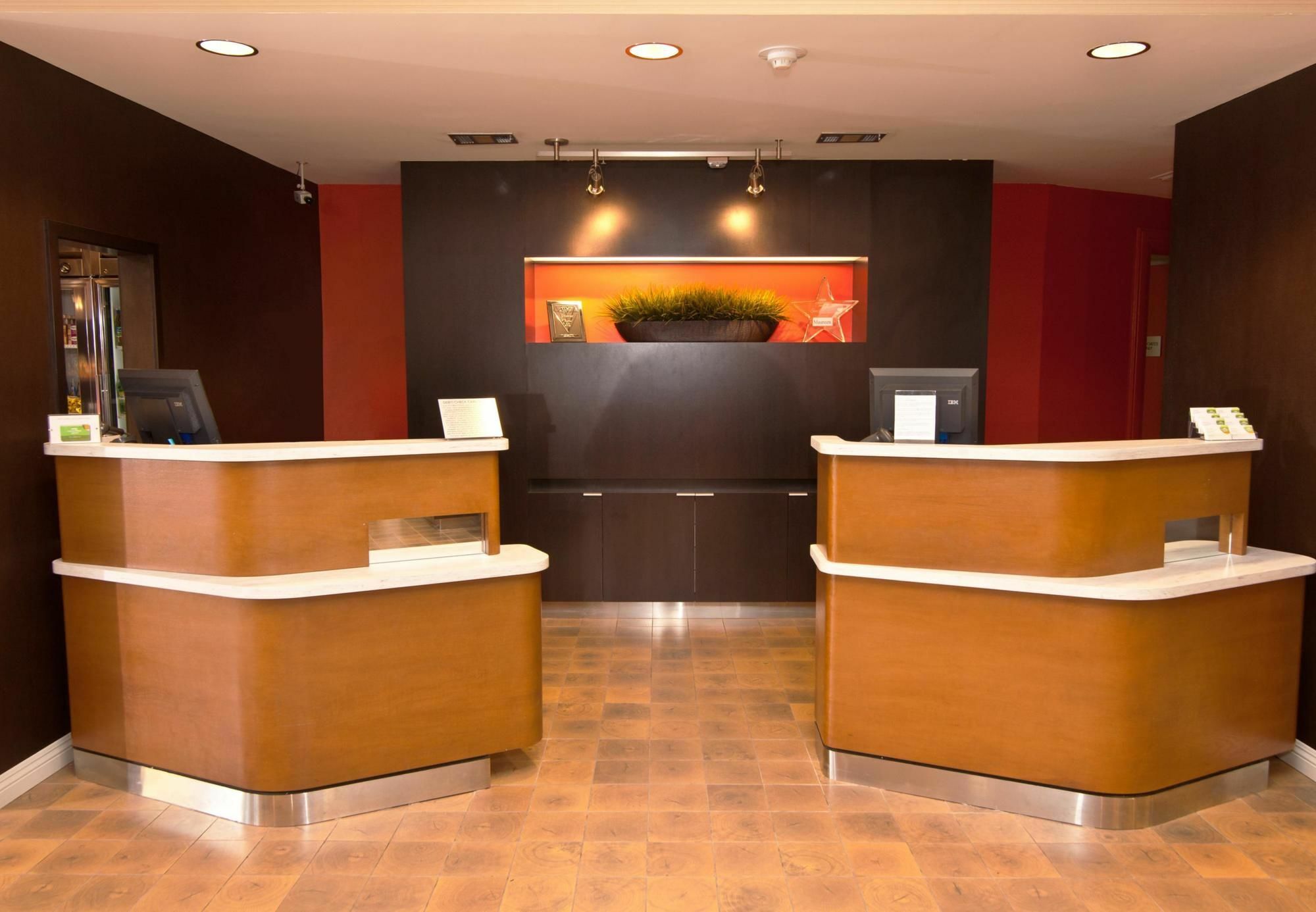 Courtyard By Marriott Oxnard/Ventura Hotel Exterior photo