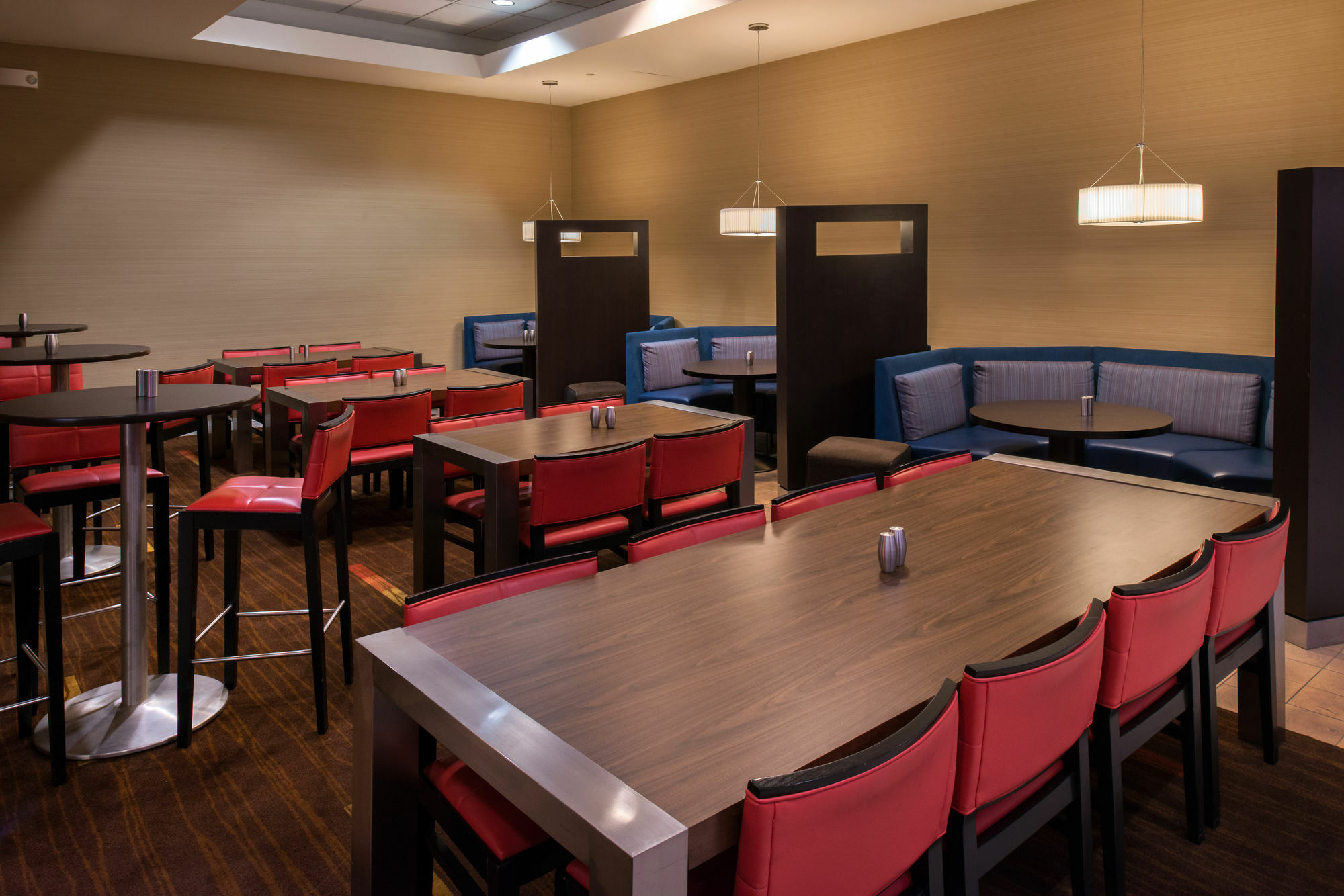 Courtyard By Marriott Oxnard/Ventura Hotel Exterior photo